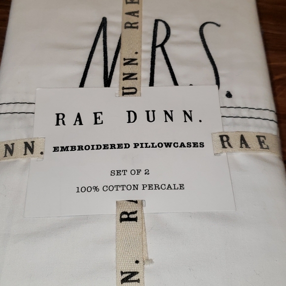 Rae Dunn Pillowcases Mr. & Mrs. 100% Cotton Black & White - Picture 7 of 8
